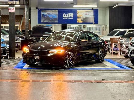 BMW 320i 2.0 16V TURBO FLEX M SPORT AUTOMÁTICO BMW 320i 2.0 16V TURBO FLEX M SPORT AUTOMÁTICO